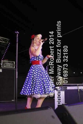 15 P5P1092 640x480