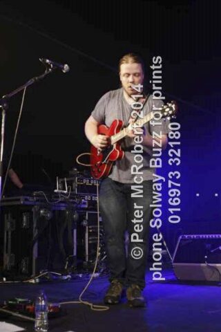 22 P5P0620 640x480